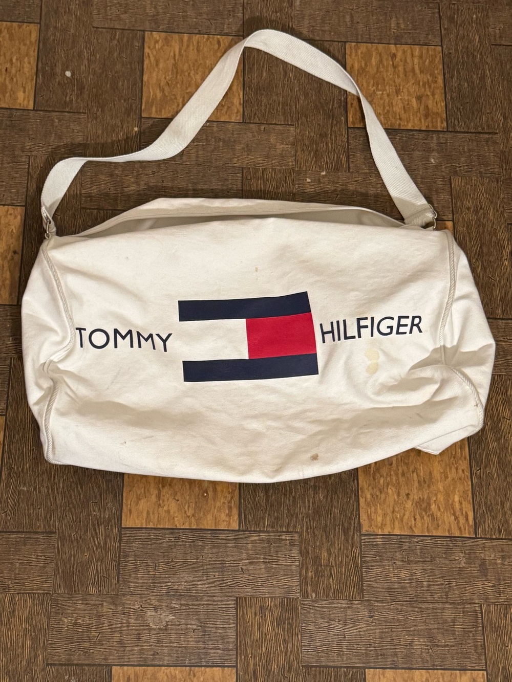 Tommy Hilfiger Duffle Bag Nike Dunk Jordan Retro New Balance 2002R Adidas Samba